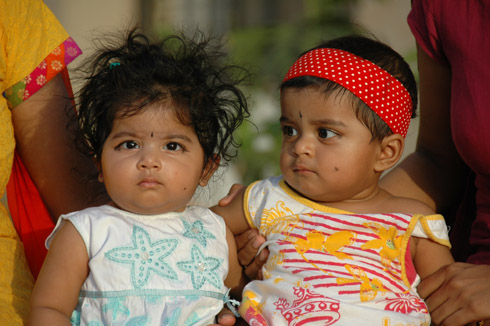 Photographing 2 kids